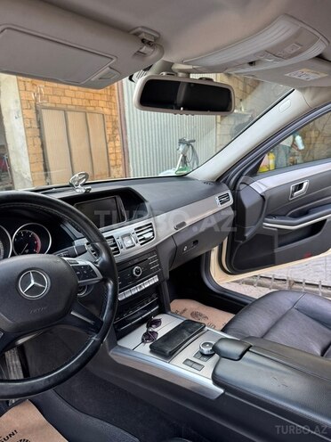 Mercedes E 220-5