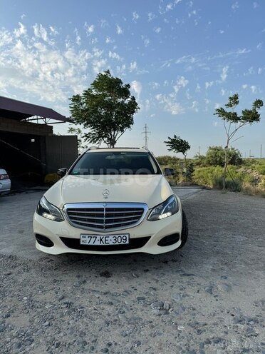 Mercedes E 220-17