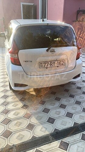 Nissan Note-8