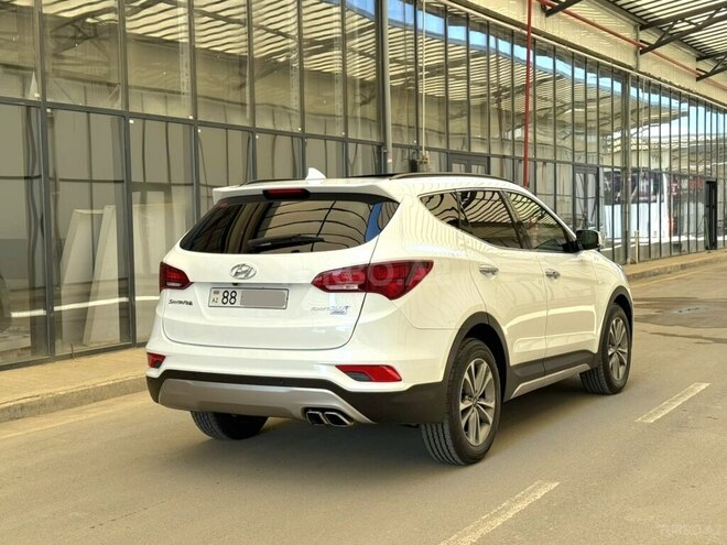 Hyundai Santa Fe-6