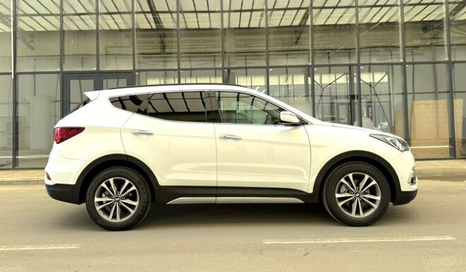 Hyundai Santa Fe-5