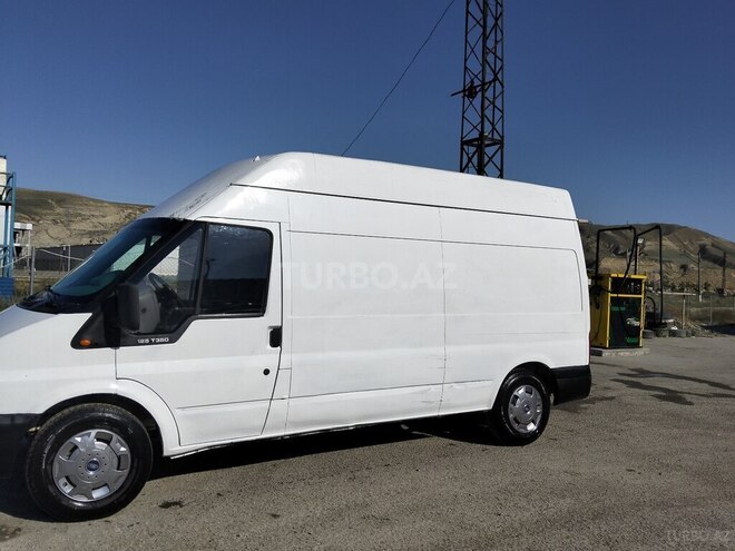 Ford Transit-3