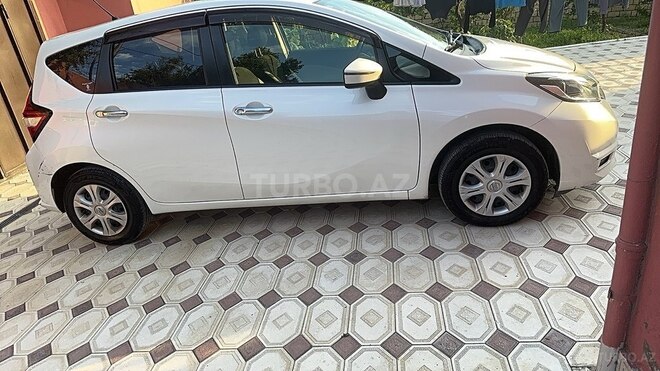 Nissan Note-11