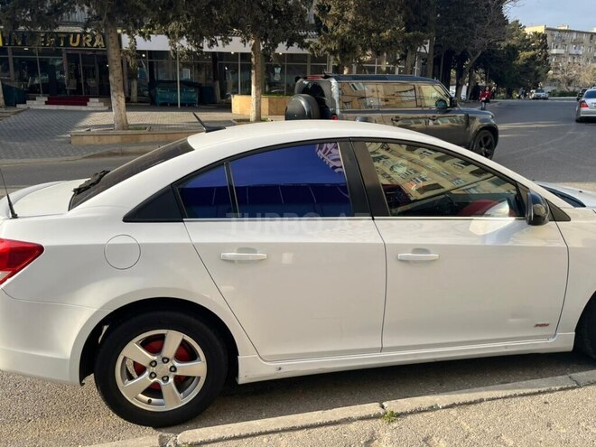 Chevrolet Cruze-5