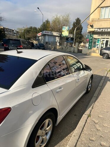 Chevrolet Cruze-21