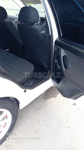 Volkswagen Golf-9