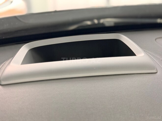Volvo XC90-8