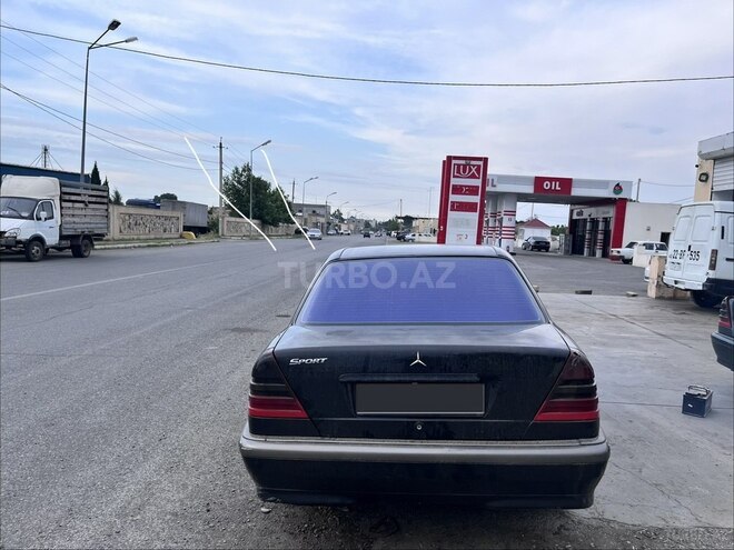 Mercedes C 220-2