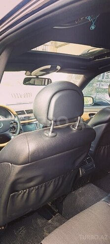 Mercedes E 220-2