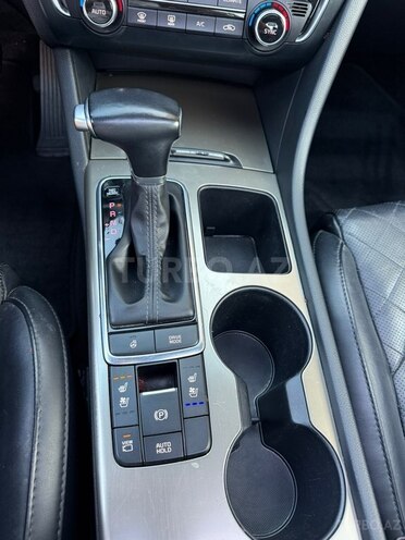 Kia Optima-17