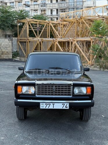 LADA (VAZ) 2107-1