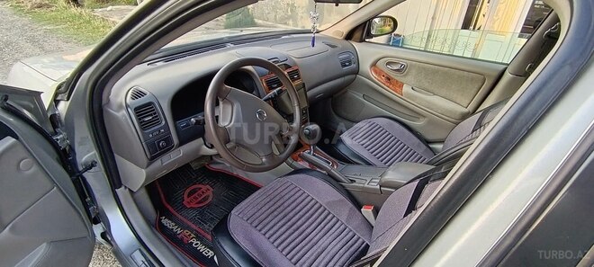 Nissan Maxima-7