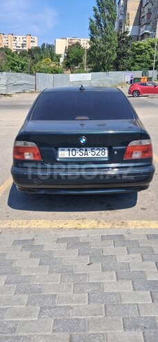 BMW 528-2