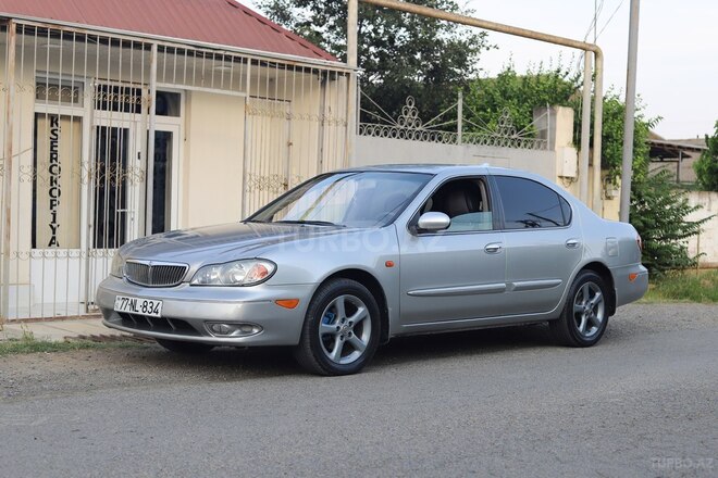 Nissan Maxima-4
