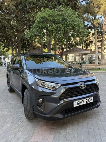 Toyota RAV4-2