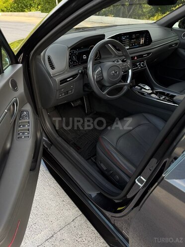 Hyundai Sonata-14