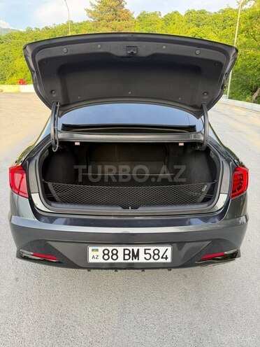 Hyundai Sonata-21