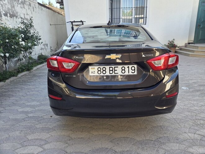 Chevrolet Cruze-2