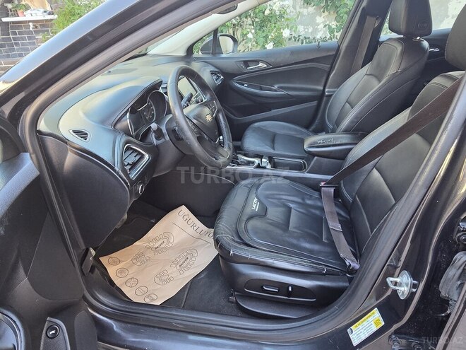 Chevrolet Cruze-9
