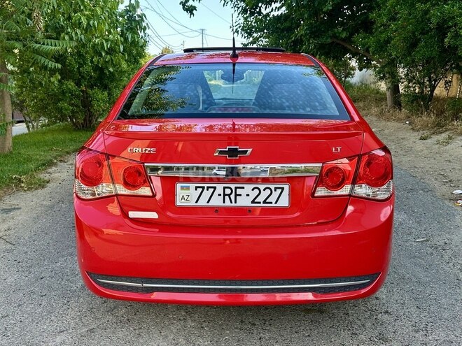 Chevrolet Cruze-6