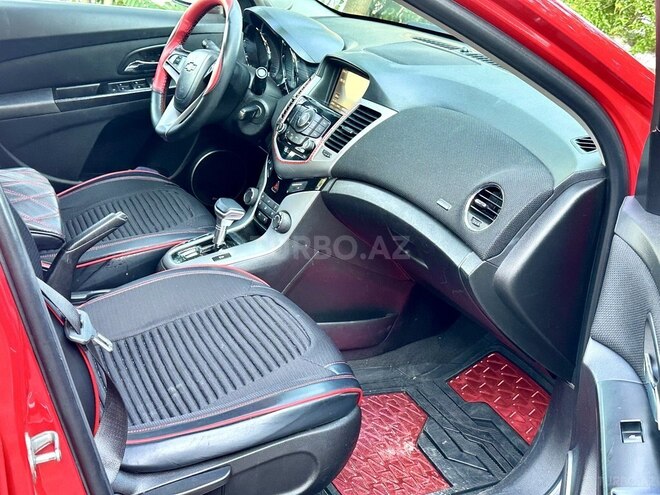 Chevrolet Cruze-11