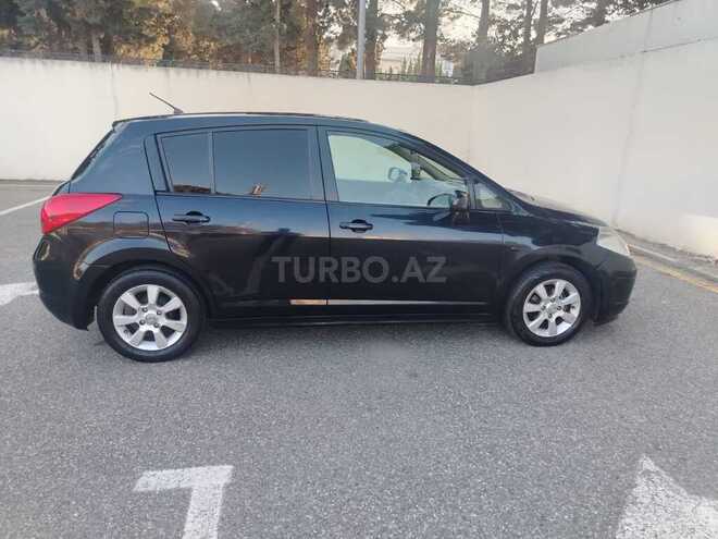 Nissan Tiida-5