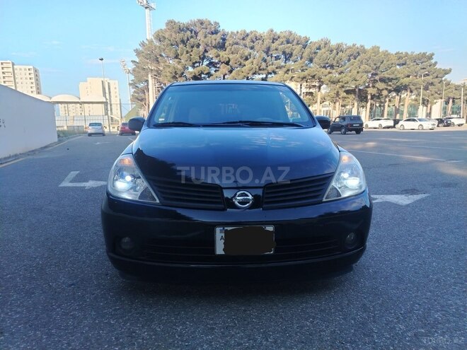 Nissan Tiida-9