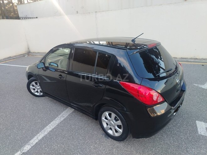 Nissan Tiida-6