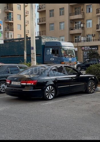 Hyundai Sonata-5