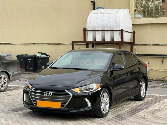 Hyundai Elantra-2