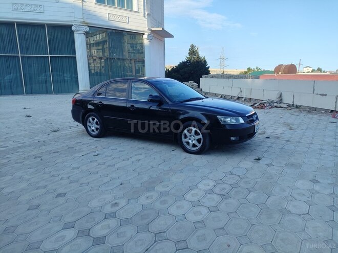 Hyundai Sonata-8