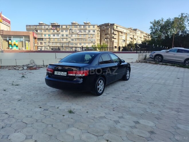 Hyundai Sonata-6