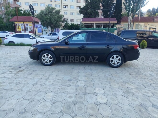 Hyundai Sonata-5
