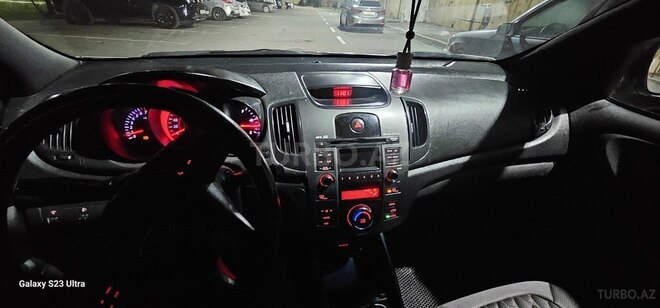 Kia Cerato-5