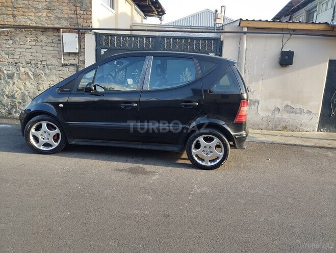 Mercedes A 140-4