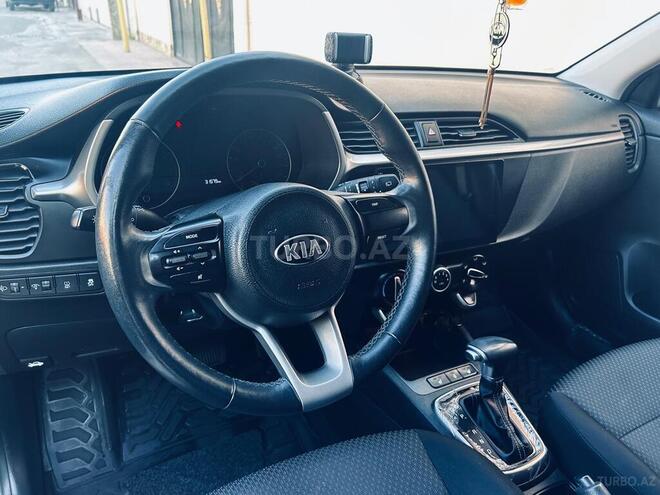 Kia Rio X-Line-5