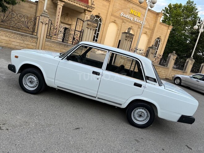 LADA (VAZ) 2107-11