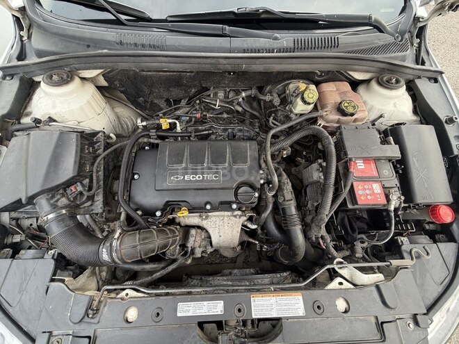 Chevrolet Cruze-9