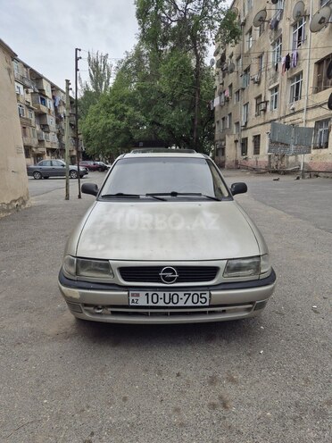 Opel Astra-3