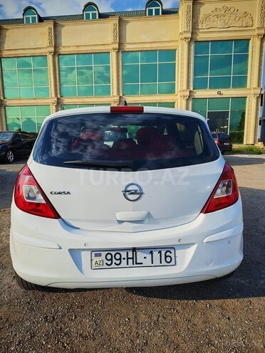Opel Corsa-3