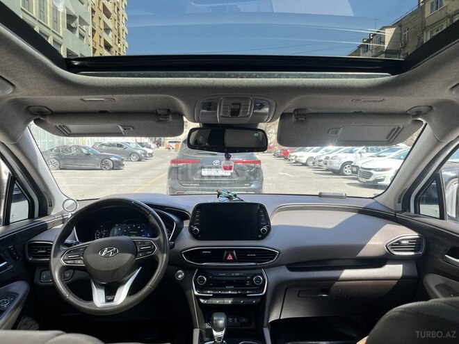 Hyundai Santa Fe-15