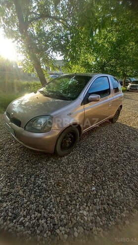 Toyota Vitz-7