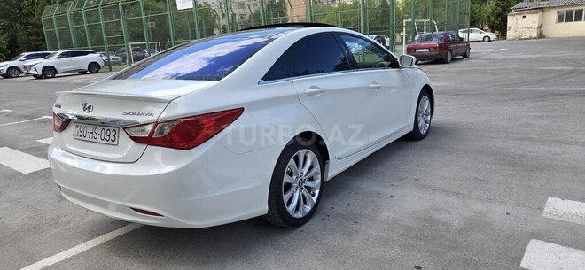 Hyundai Sonata-3
