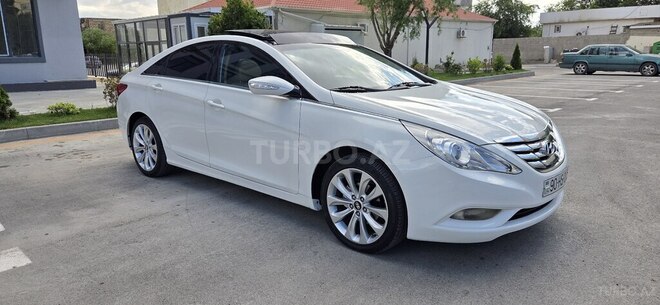 Hyundai Sonata-4