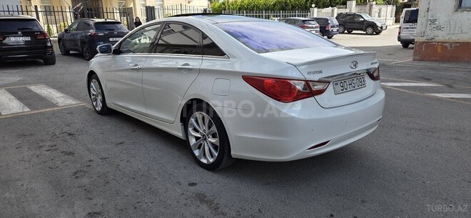 Hyundai Sonata-19