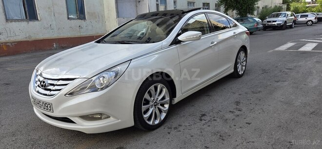 Hyundai Sonata-20