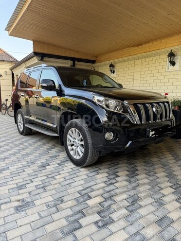Toyota Land Cruiser Prado-12