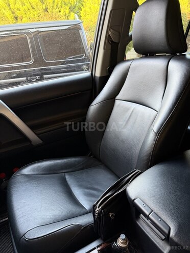 Toyota Land Cruiser Prado-7