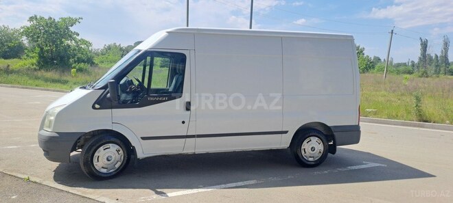 Ford Transit-2