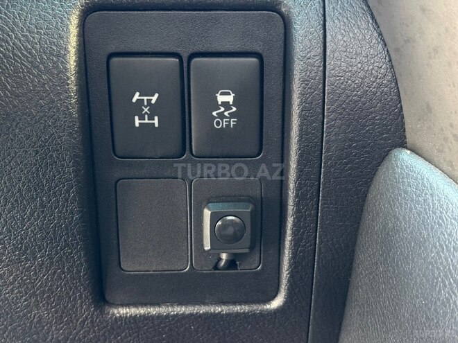 Toyota Land Cruiser-20